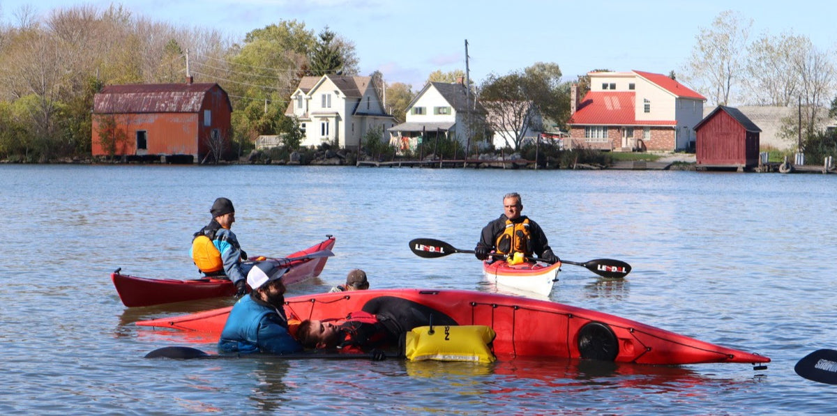 Kayak Ontario Instructor Trainers teaching